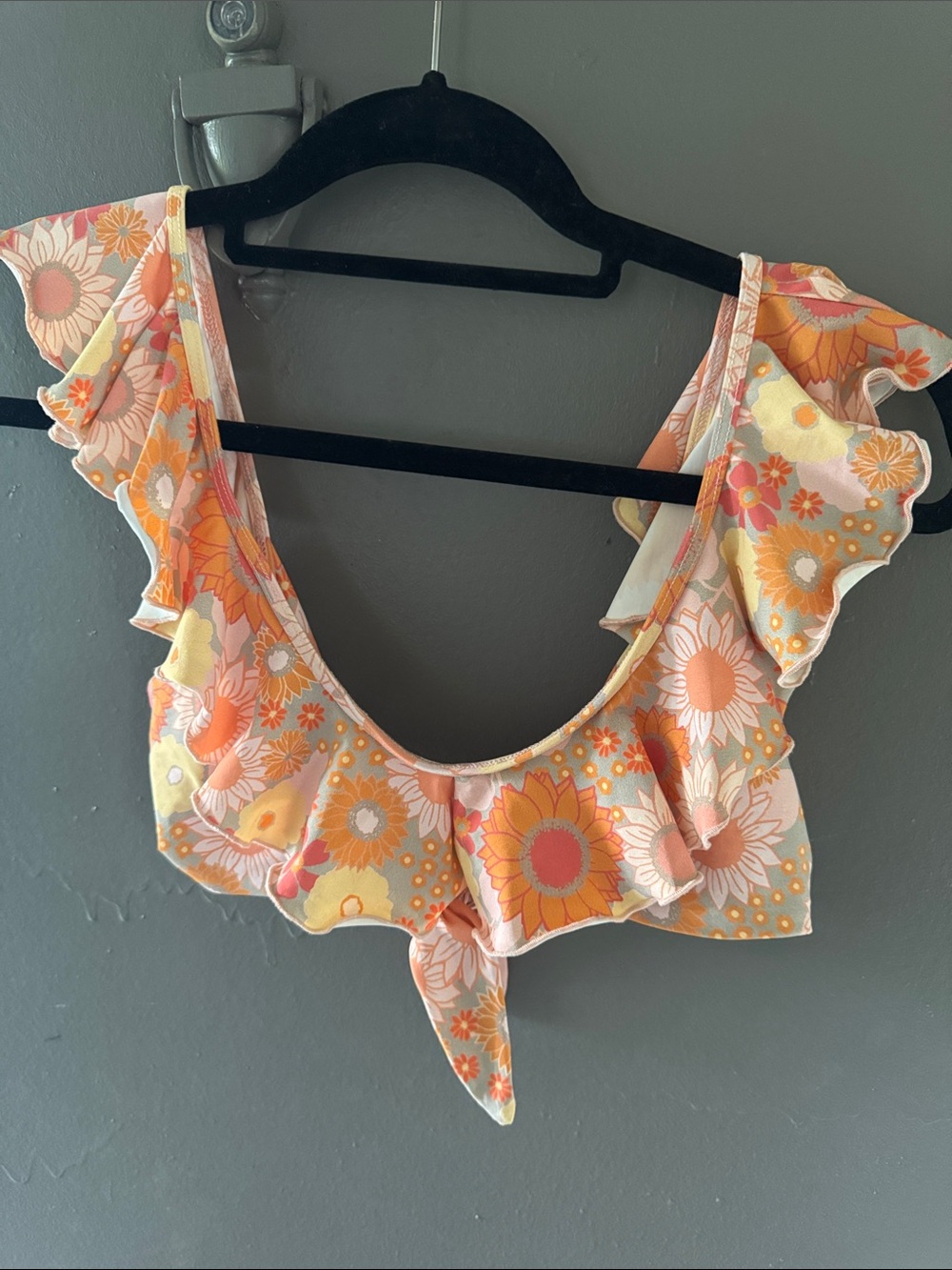 Floral Ruffle Tie-Front Women's π BikiniTop - Peach & Yellow